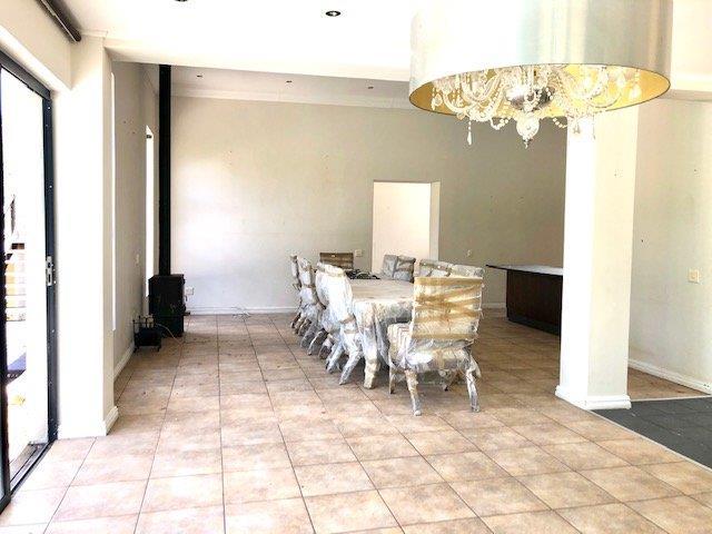 To Let 4 Bedroom Property for Rent in Hout Bay Western Cape